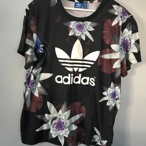 ‼️NEW‼️ Floral adidas shirt